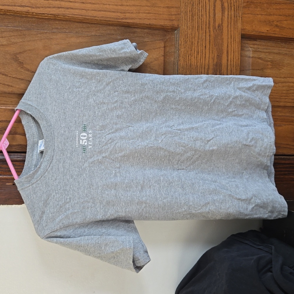 Starbucks Gray Short Sleeve Tee